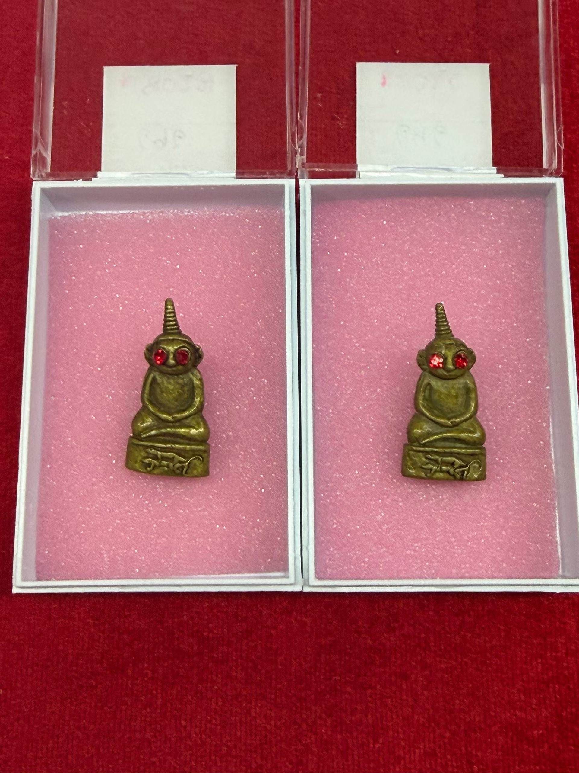 佛曆2542紅眼帕央正反面展示,保留牌背與底部細節